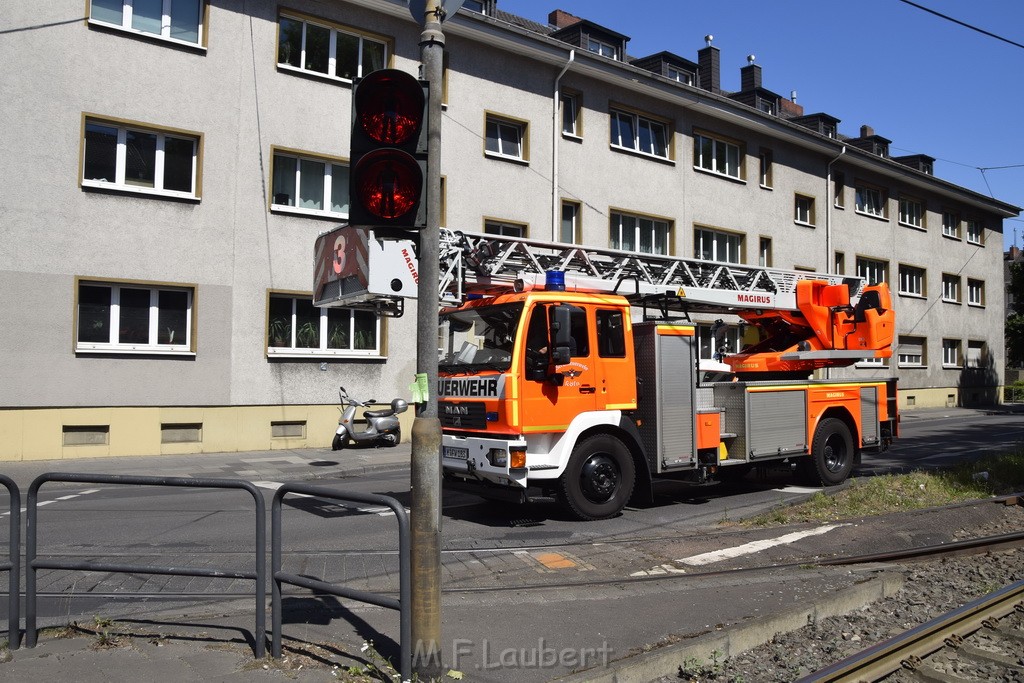 VU Roller KVB Bahn Koeln Luxemburgerstr Neuenhoefer Allee P038.JPG - Miklos Laubert